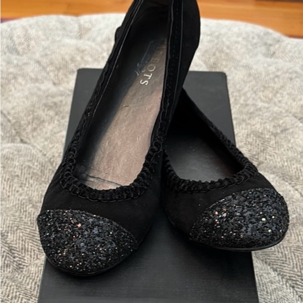 Talbots Jaqui Black Faux Suede with Glitter Capped Toe- Sz 8